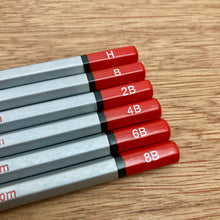 6 Artist Sketching Pencils