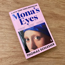 Mona's Eyes