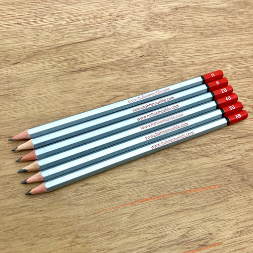 6 Artist Sketching Pencils