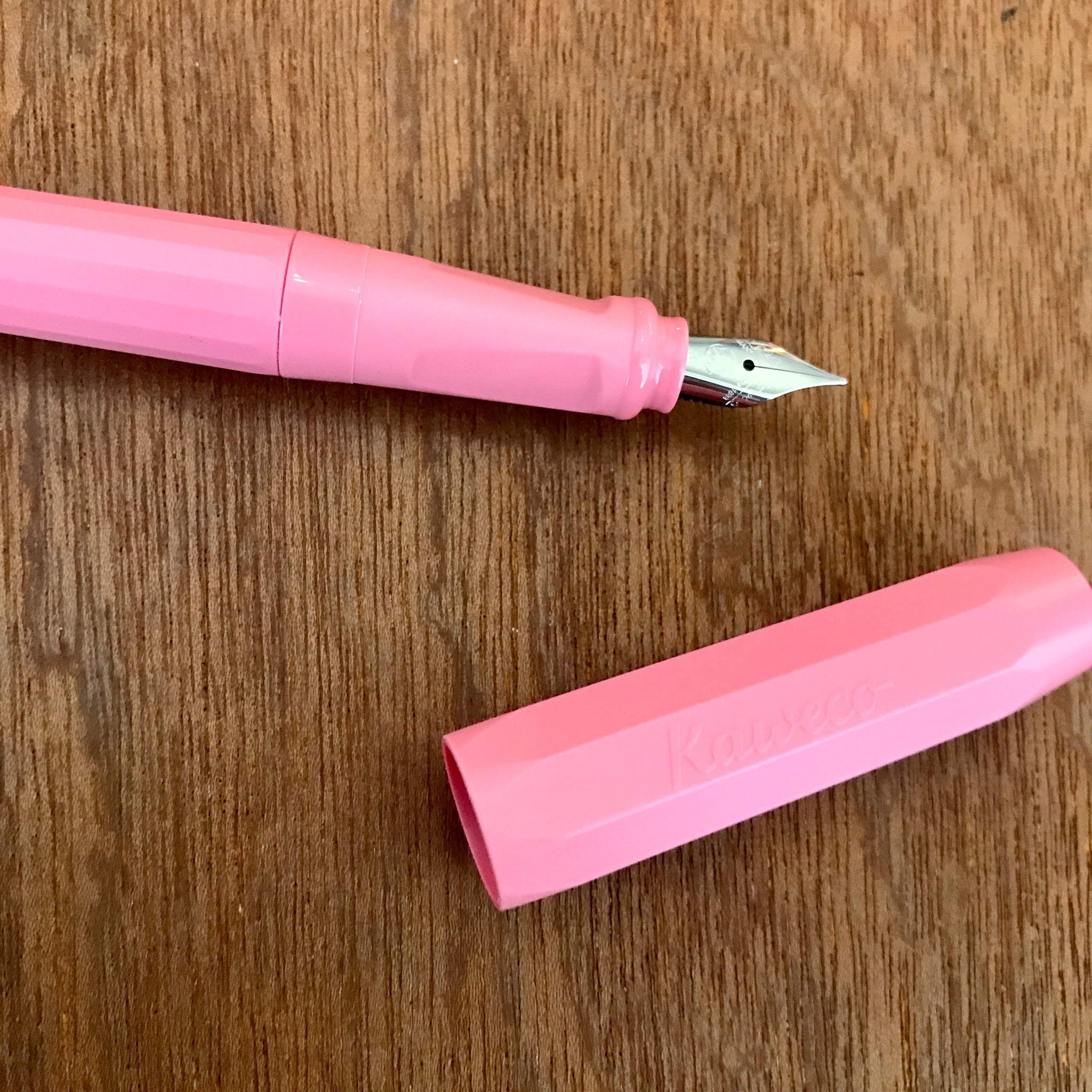 Moleskine Penna Kaweco Sakura - Penna a Sfera in Plastica ABS per Prendere Appunti, Ricaricabile con 1,0 mm di Inchiostro Blu Incluso Moleskine Penna Kaweco Sakura - Penna a Sfera in Plastica ABS per Prendere Appunti, Ricaricabile con 1,0 mm di Inchiostro Blu Incluso